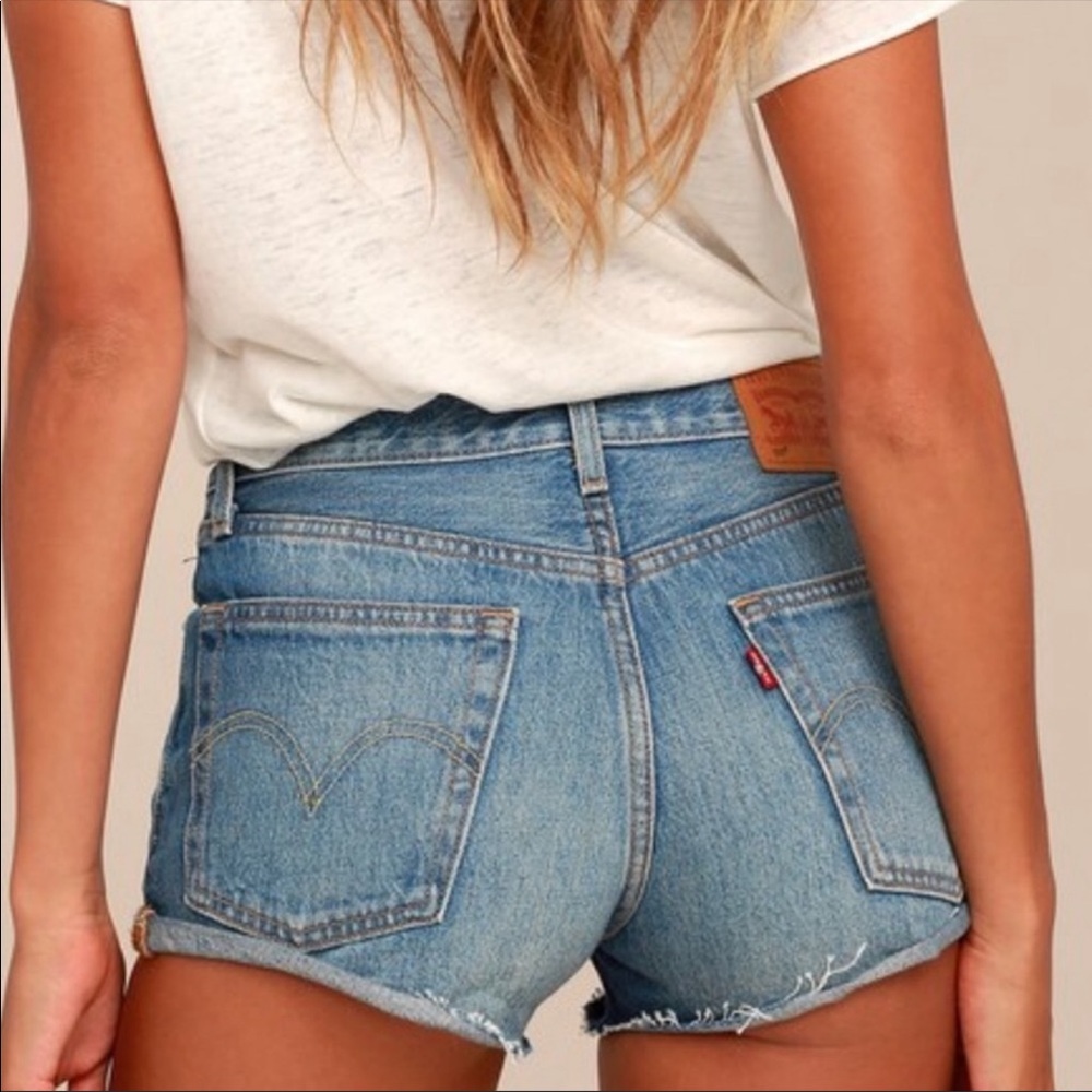 Levi’s 501 Distressed Fray Hem Denim Jean Shorts